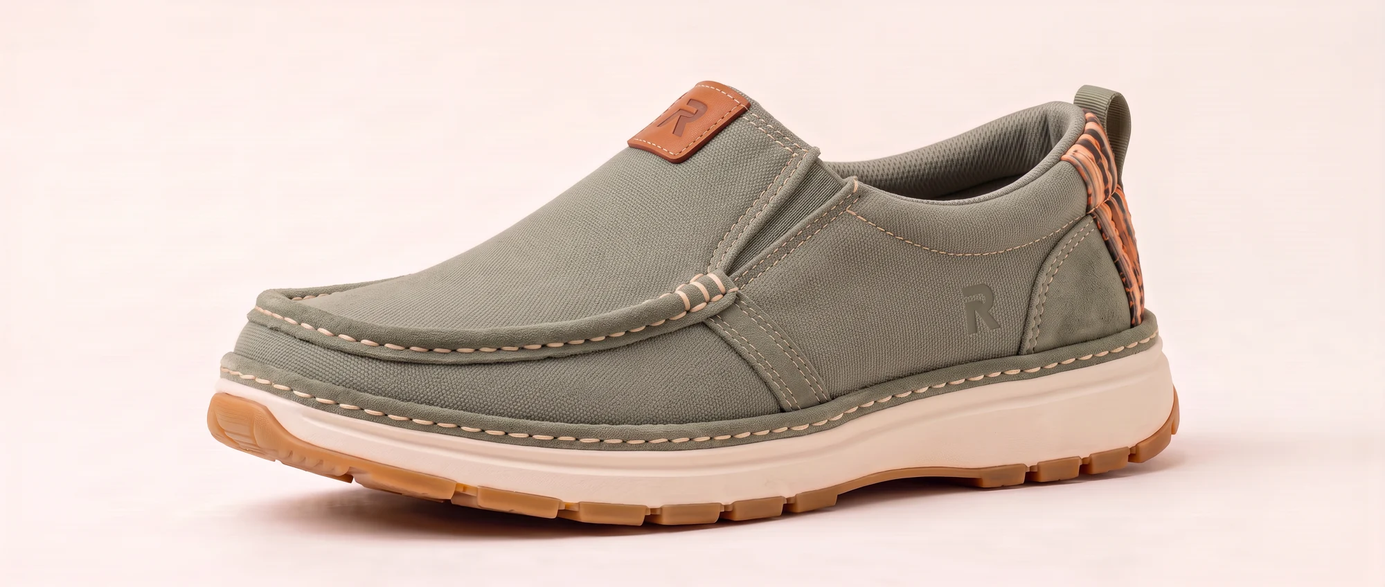 R01 Outeniqua slip-on in Sage, three-quarter view